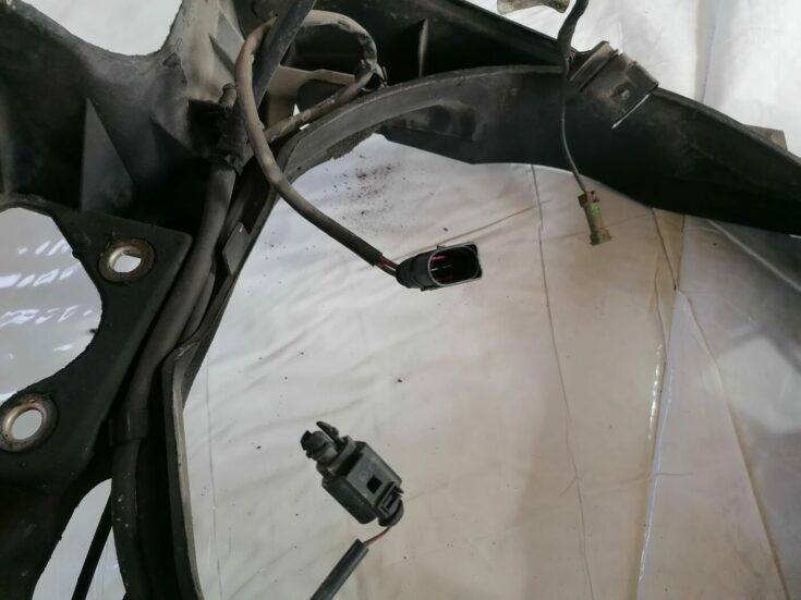 Dzesēšanas radiatora ventilatora korpuss priekš VW PASSAT 2003 UNIVERSAL BLUE