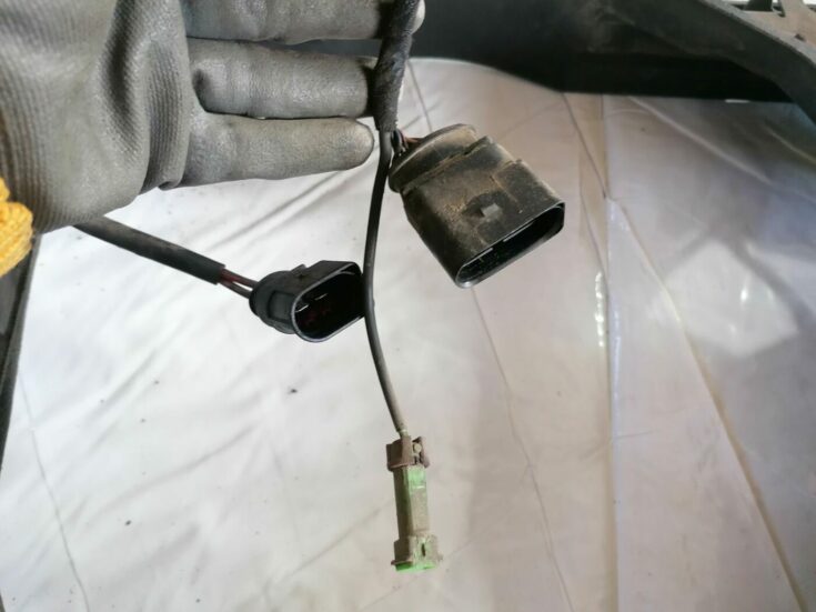 Dzesēšanas radiatora ventilatora korpuss priekš VW PASSAT 2003 UNIVERSAL BLUE