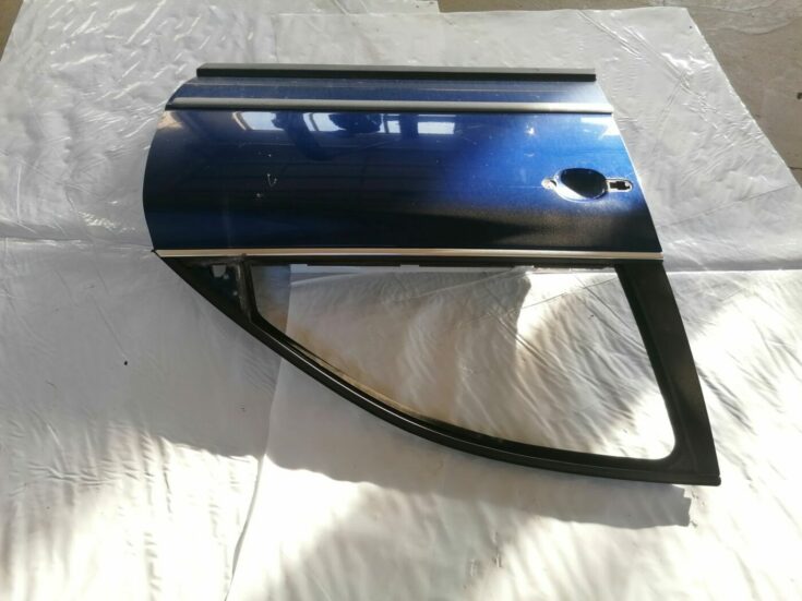 Priekšējās labās durvis priekš VW PASSAT 2003 UNIVERSAL BLUE