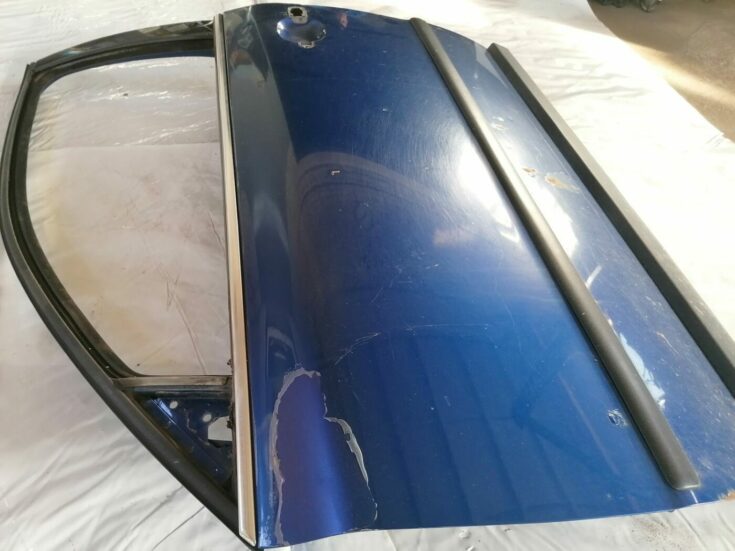 Priekšējās kreisās durvis priekš VW PASSAT 2003 UNIVERSAL BLUE