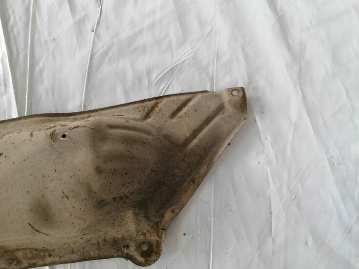Izpūtēja sistēmas karstuma aizsargs priekš HONDA CIVIC 2004
