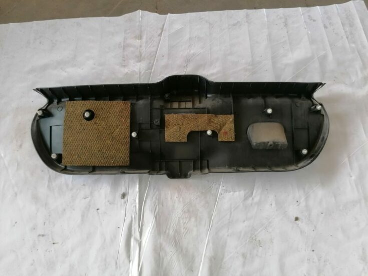 Bagāžnieka vāka liela apdare priekš HONDA CIVIC 2004