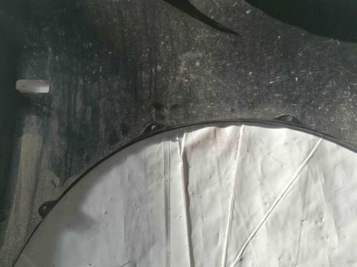 Priekšējais kreisais spārns priekš HONDA CIVIC 2004