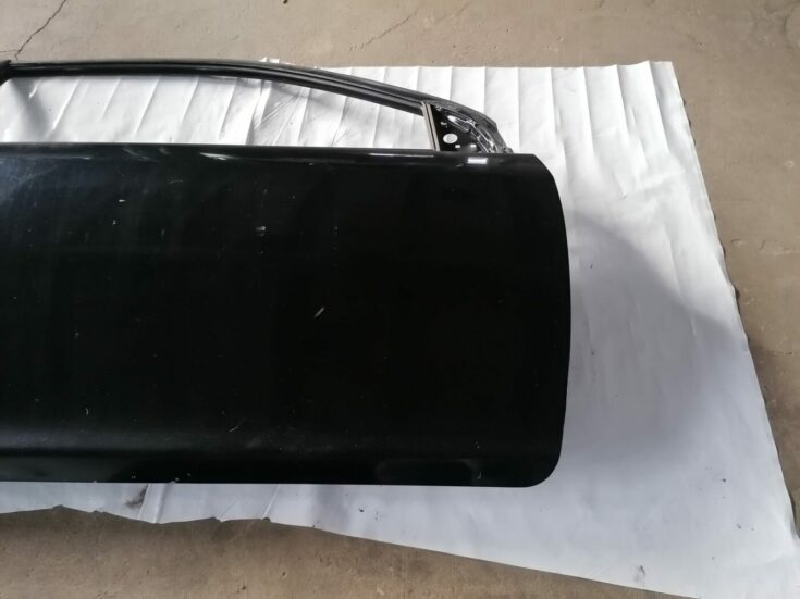 Priekšējās labās durvis priekš HONDA CIVIC 2004
