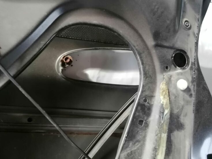 Priekšējās labās durvis priekš HONDA CIVIC 2004
