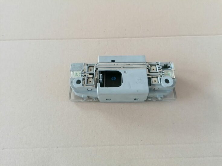 Jumta lūkas atvēršanas poga/rokturis/slēdzis priekš HONDA ACCORD 2003 SILVER