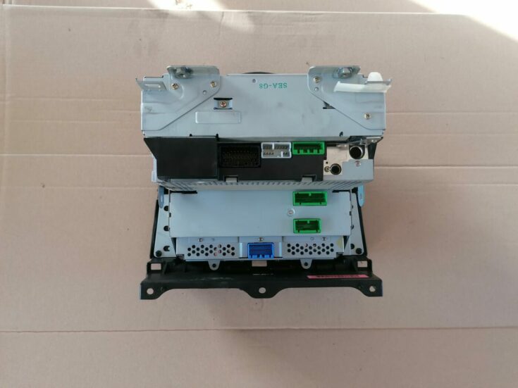 CD/DVD/Navigācijas bloks priekš HONDA ACCORD 2003 SILVER