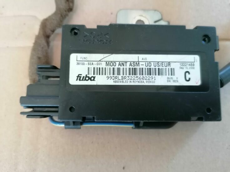 Antenas pastiprinātāja bloks priekš HONDA ACCORD 2003 SILVER
