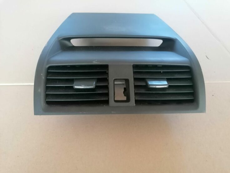 Mērinstrumentu paneļa gaisa vads, centrā priekš HONDA ACCORD 2003 SILVER