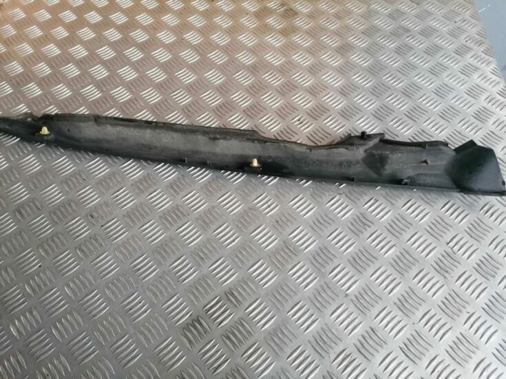 Priekšēja spārna uzlika/moldings priekš HONDA ACCORD 2003 SILVER