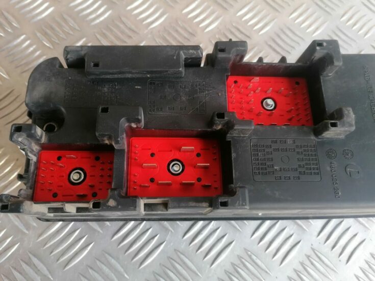 Drošinātāju bloks priekš OPEL VECTRA C 2002