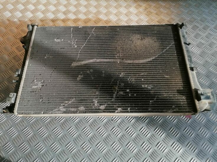 Dzesēšanas radiators priekš OPEL VECTRA C 2002