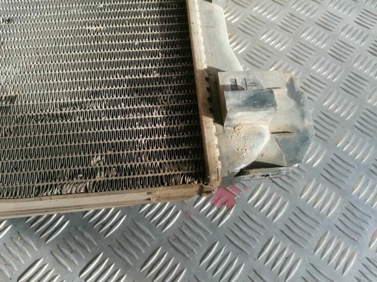 Dzesēšanas radiators priekš OPEL VECTRA C 2002