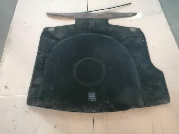 Bagāžnieka grīda priekš OPEL VECTRA C 2002