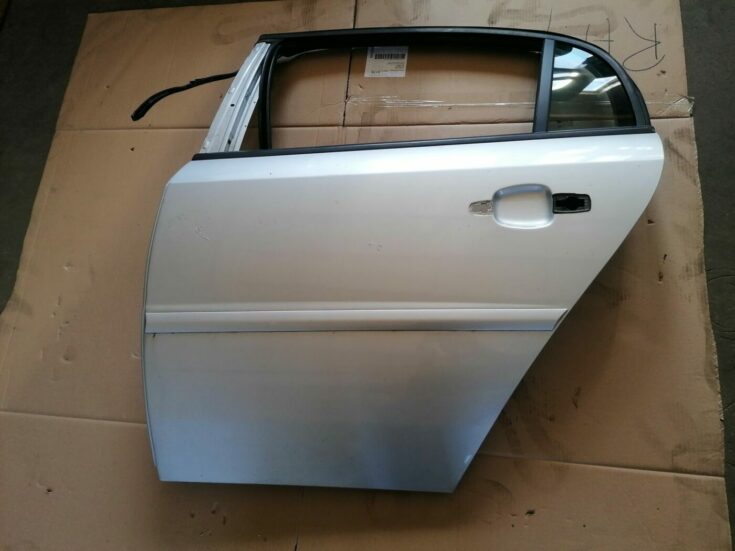 Aizmugurējās kreisās durvis priekš OPEL VECTRA C 2002