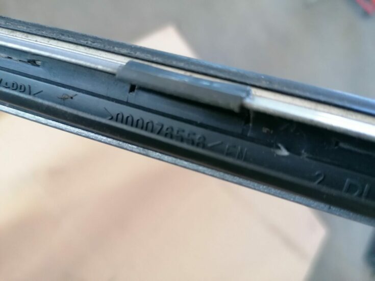 Jumta moldings priekš OPEL VECTRA C 2002