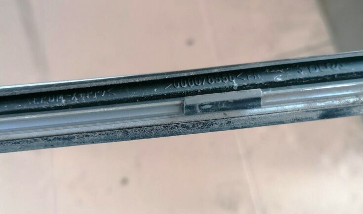 Jumta moldings priekš OPEL VECTRA C 2002