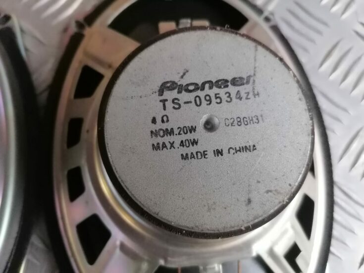 Skaļrunis aizmugurējā plauktā priekš HONDA ACCORD 2008