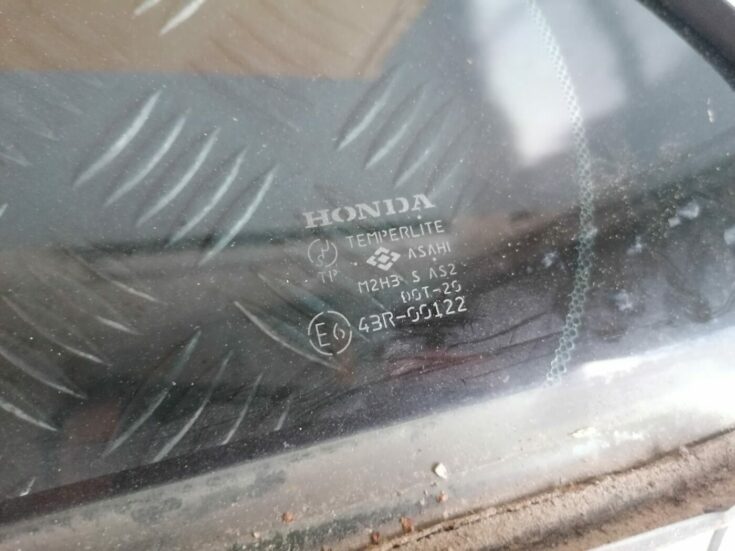 Aizmugurējais kreisais sānu stikls priekš HONDA ACCORD 2008