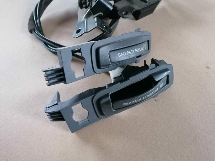 Aizmugurējā sēdekļa slēdzene priekš VOLVO S60 2004