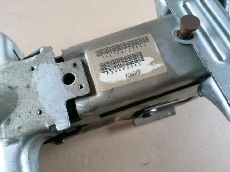 Stūres statne priekš VOLVO S60 2004