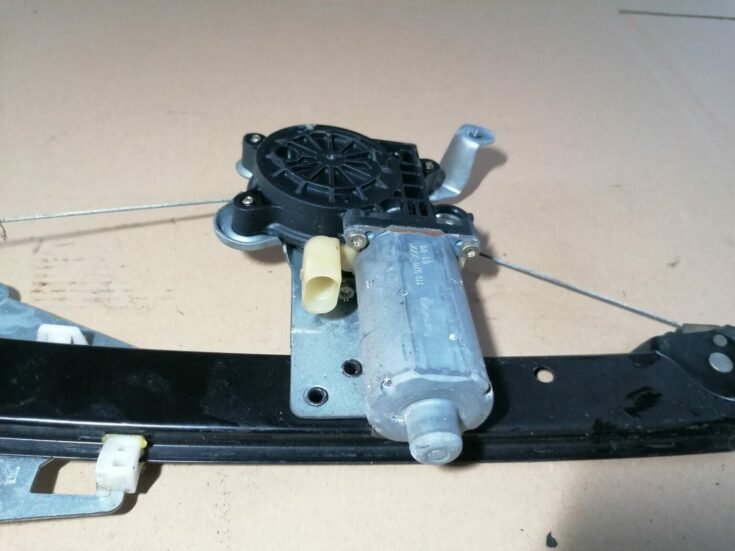 Stikla pacelšanas mehānisms aizmugurējais labais priekš VOLVO S60 2004