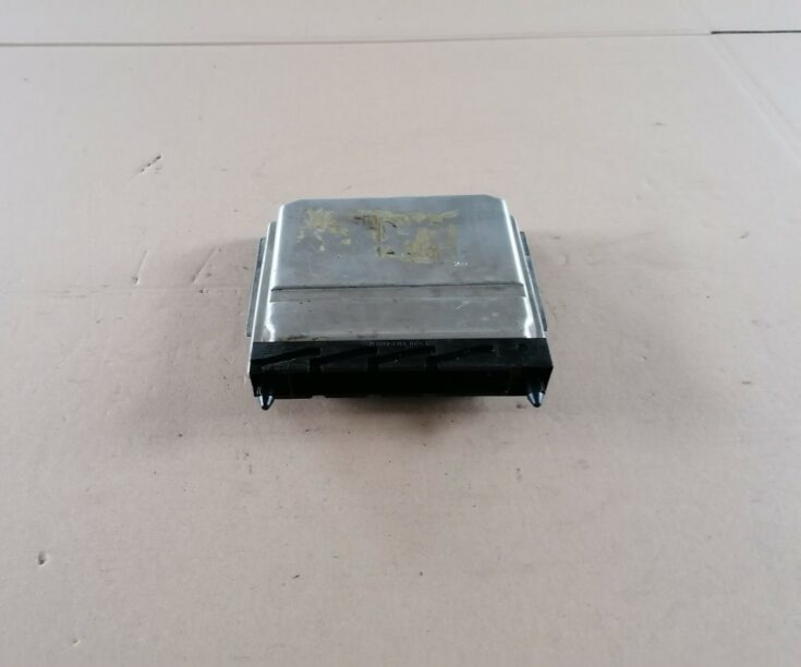 Dzinēja vadības bloks priekš VOLVO S60 2004