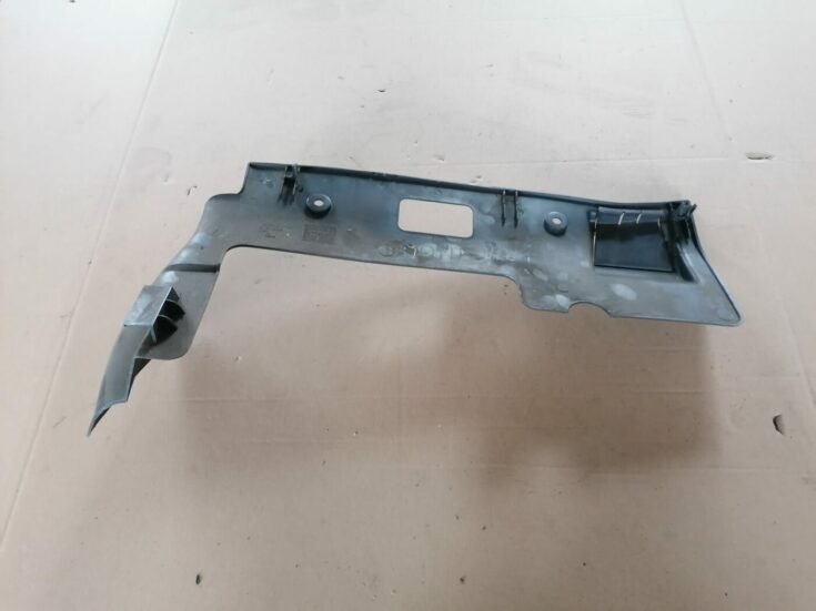 Mērinstrumentu paneļa apakšēja apdare priekš VOLVO S60 2004