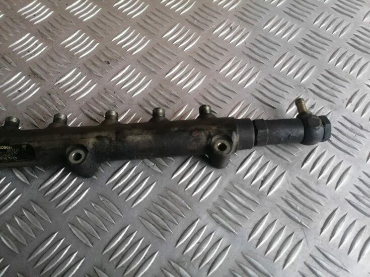 Degvielas sadales caurule priekš VOLVO S60 2004