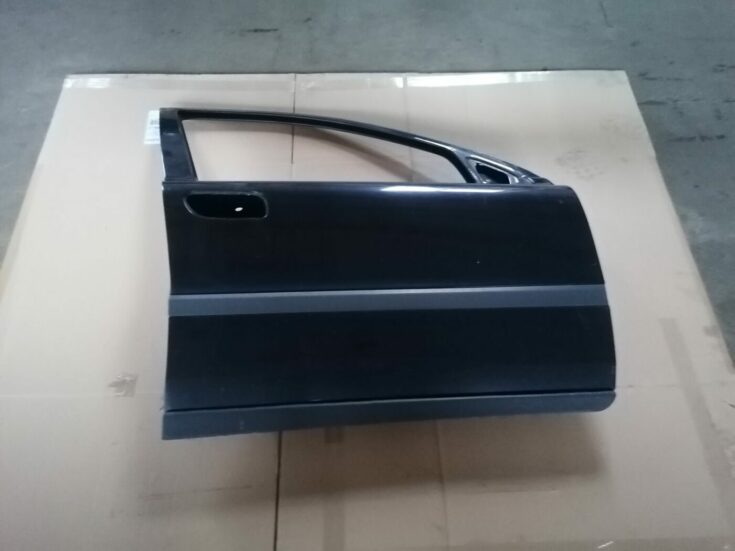Priekšējās labās durvis priekš VOLVO S60 2004