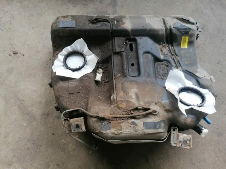 Degvielas tvertne priekš VOLVO S60 2004