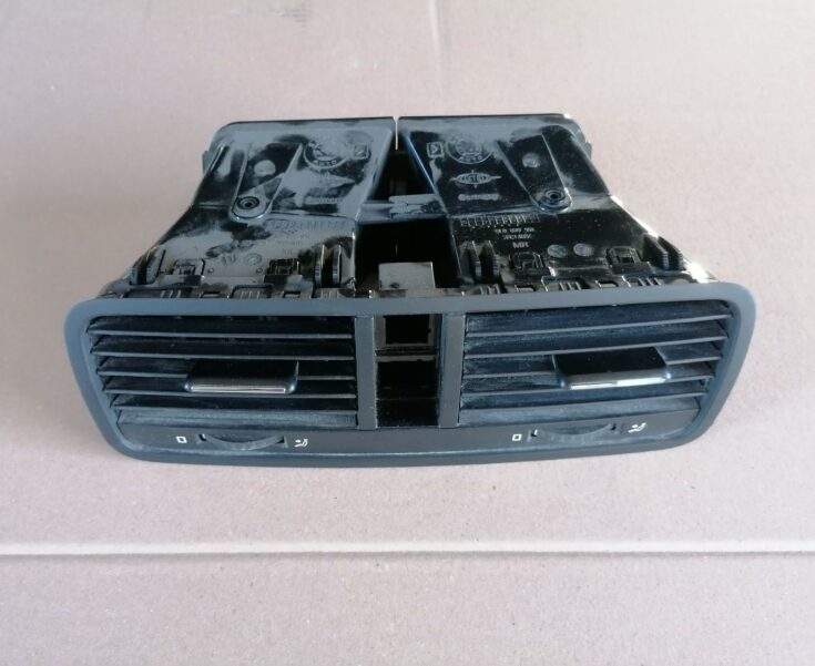 Mērinstrumentu paneļa gaisa vads, centrā priekš SKODA YETI 2012