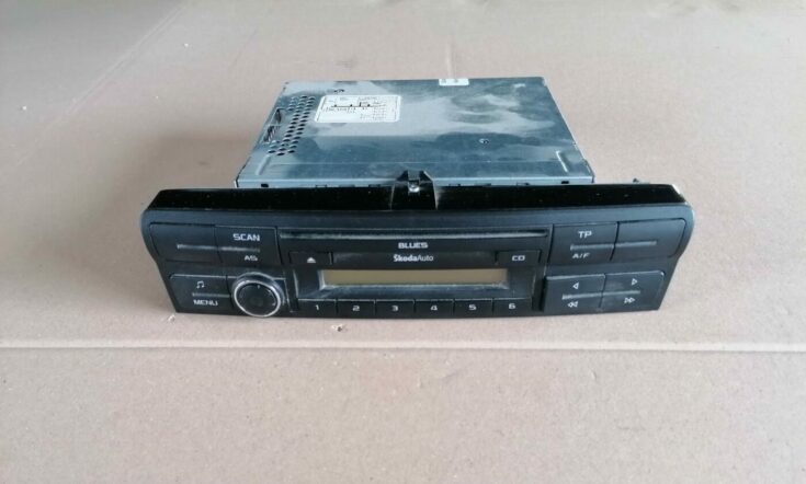 CD/DVD/Navigācijas bloks priekš SKODA YETI 2012