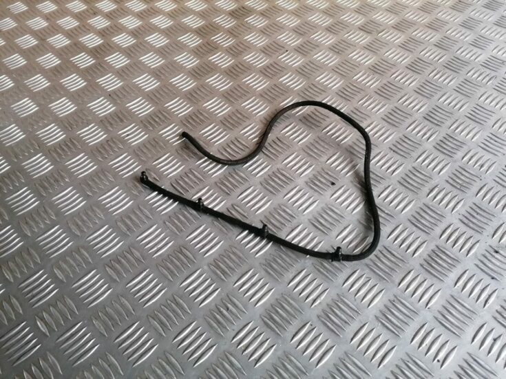 Degvielas atgriešanas caurule priekš BMW 1 E87 2007 GRAPHITE