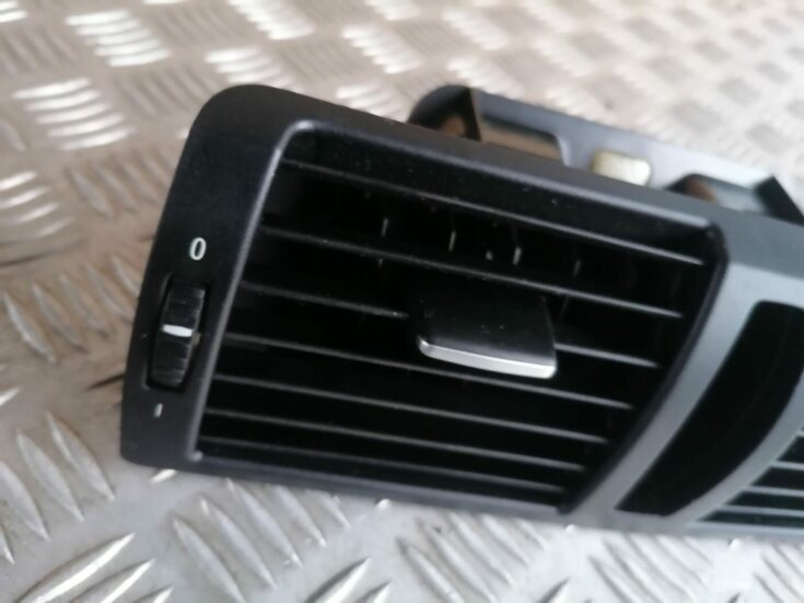 Mērinstrumentu paneļa gaisa vads, centrā priekš BMW 1 E87 2007 GRAPHITE