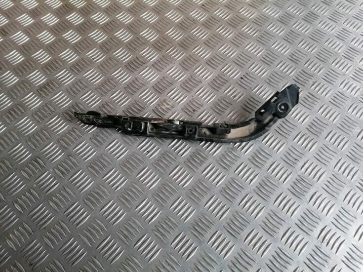 Aizmugurējā spārna un bufera stiprinājums priekš BMW 1 E87 2007 GRAPHITE