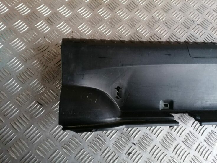 Bagažnieka nodalījuma sliekšņa uzlika priekš BMW 1 E87 2007 GRAPHITE