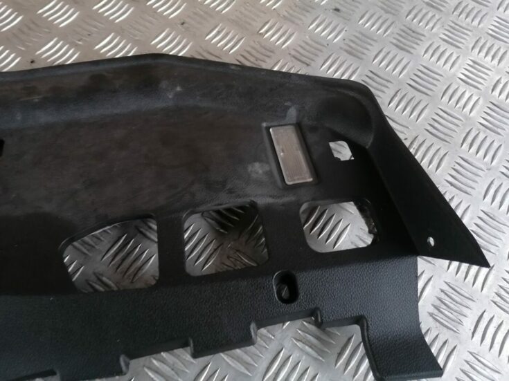 Mērinstrumentu paneļa apakšēja apdare priekš BMW 1 E87 2007 GRAPHITE