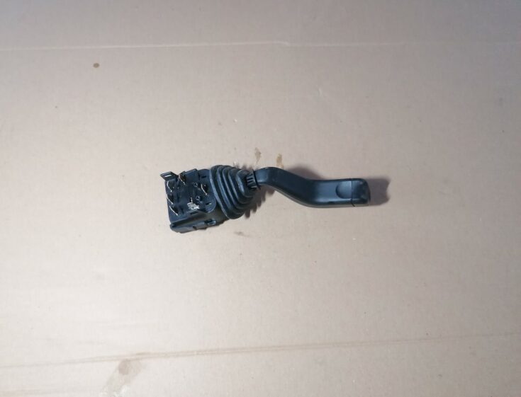 Pagrieziena rādītāju slēdzis priekš OPEL ZAFIRA 2002
