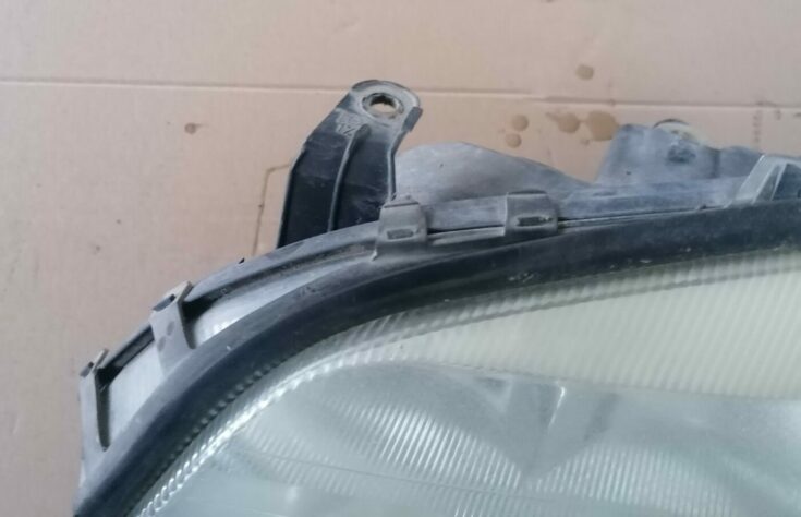 Priekšējais kreisais lukturis priekš OPEL ZAFIRA 2002