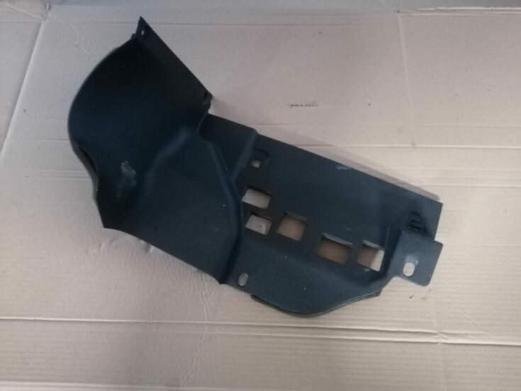 Mērinstrumentu paneļa apakšēja apdare priekš OPEL ZAFIRA 2002