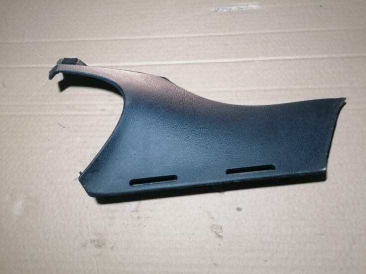 Mērinstrumentu paneļa apakšēja apdare priekš OPEL ZAFIRA 2002