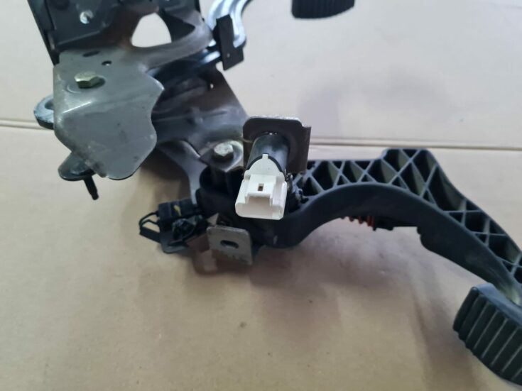 Pedāļu bloks priekš PEUGEOT 307 2003