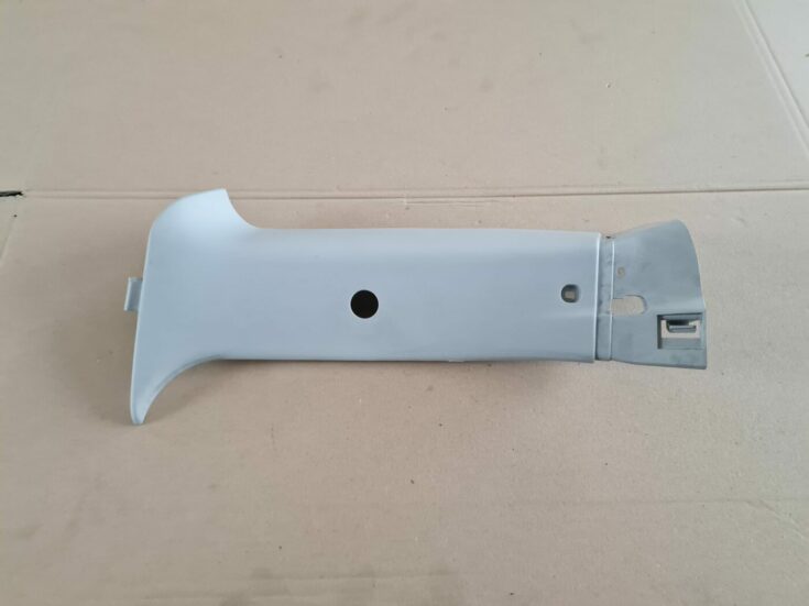Aizmugurējas salona statnes apdare priekš PEUGEOT 307 2003
