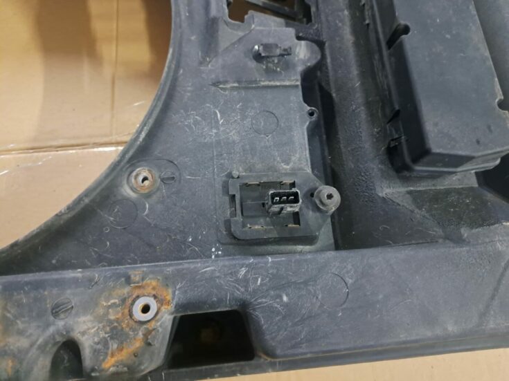 Dzesēšanas radiatora ventilatora korpuss priekš PEUGEOT 307 2003