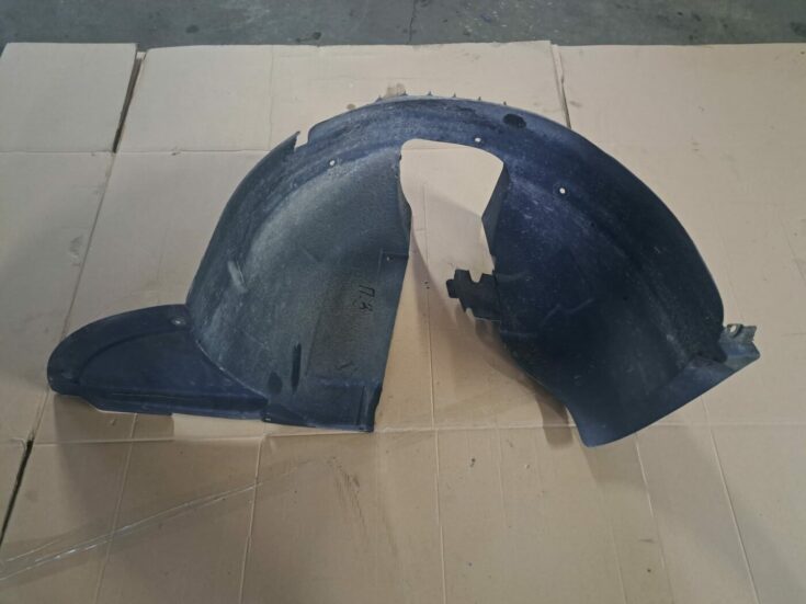 Aizmugurējais labais paspārns priekš PEUGEOT 307 2003