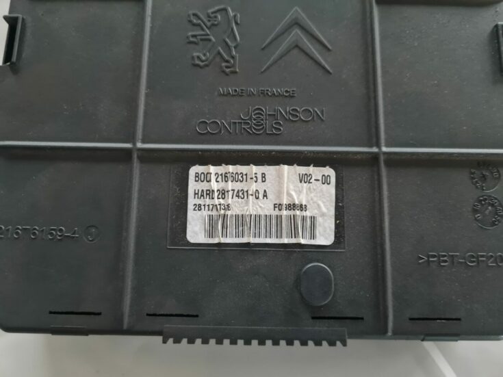 Drošinātāju kārbas korpuss priekš CITROEN C4 2006-2