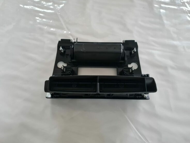 Mērinstrumentu paneļa gaisa vads, centrā priekš CITROEN C4 2006-2