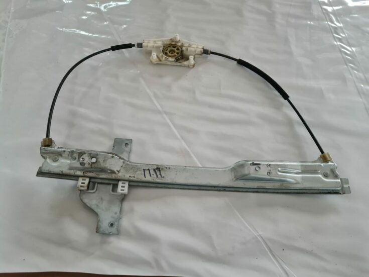 Stikla pacelšanas mehānisms priekšējais kreisais priekš CITROEN C4 2006-2