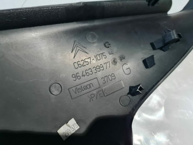 Mērinstrumentu paneļa sānu apdare priekš CITROEN C4 2006-2